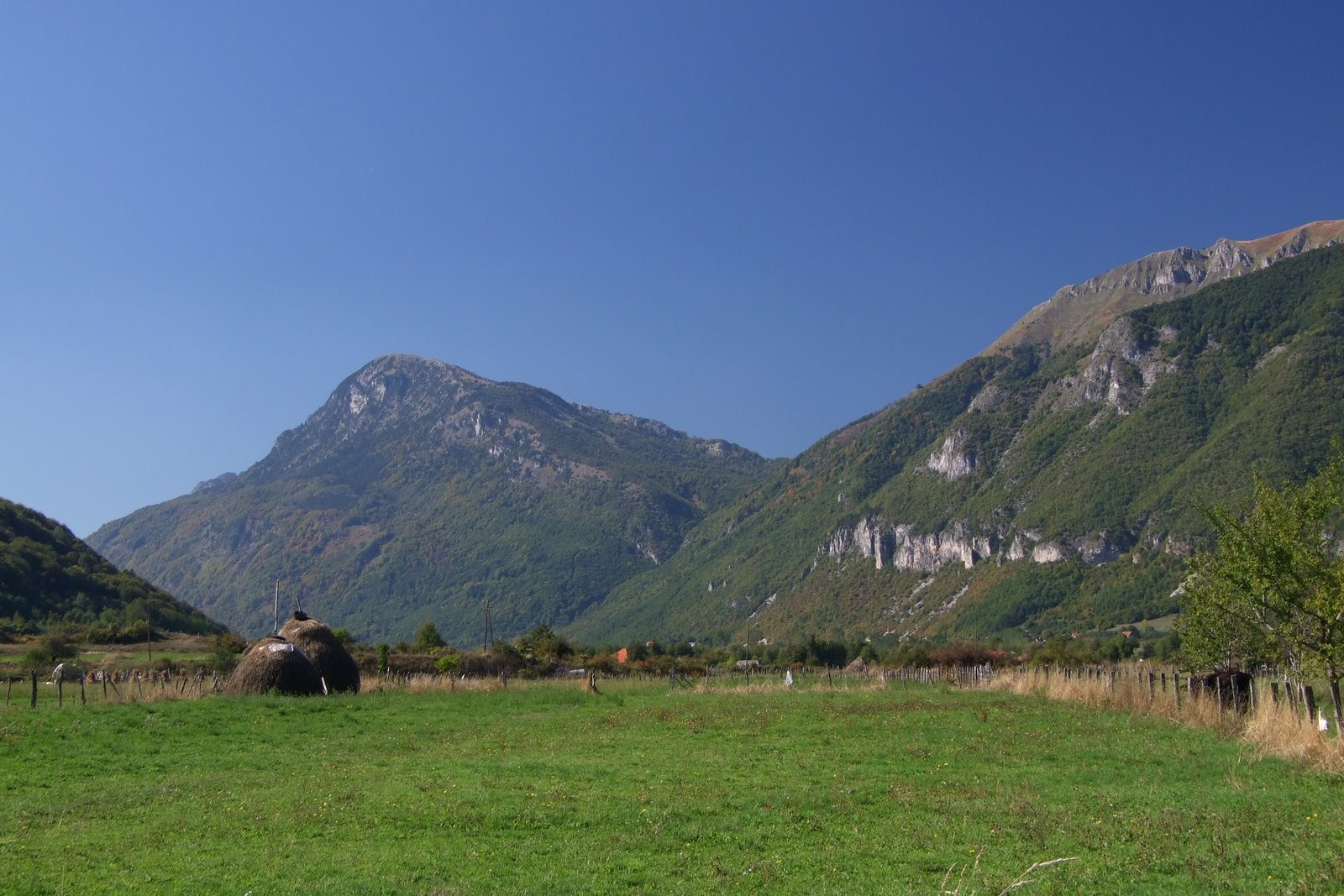 Горы в Проклетие, Черногория. Фото 55 – фотографии Черногории