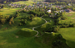 Живописная природа в окрестностях Кернаве – фотографии Литвы