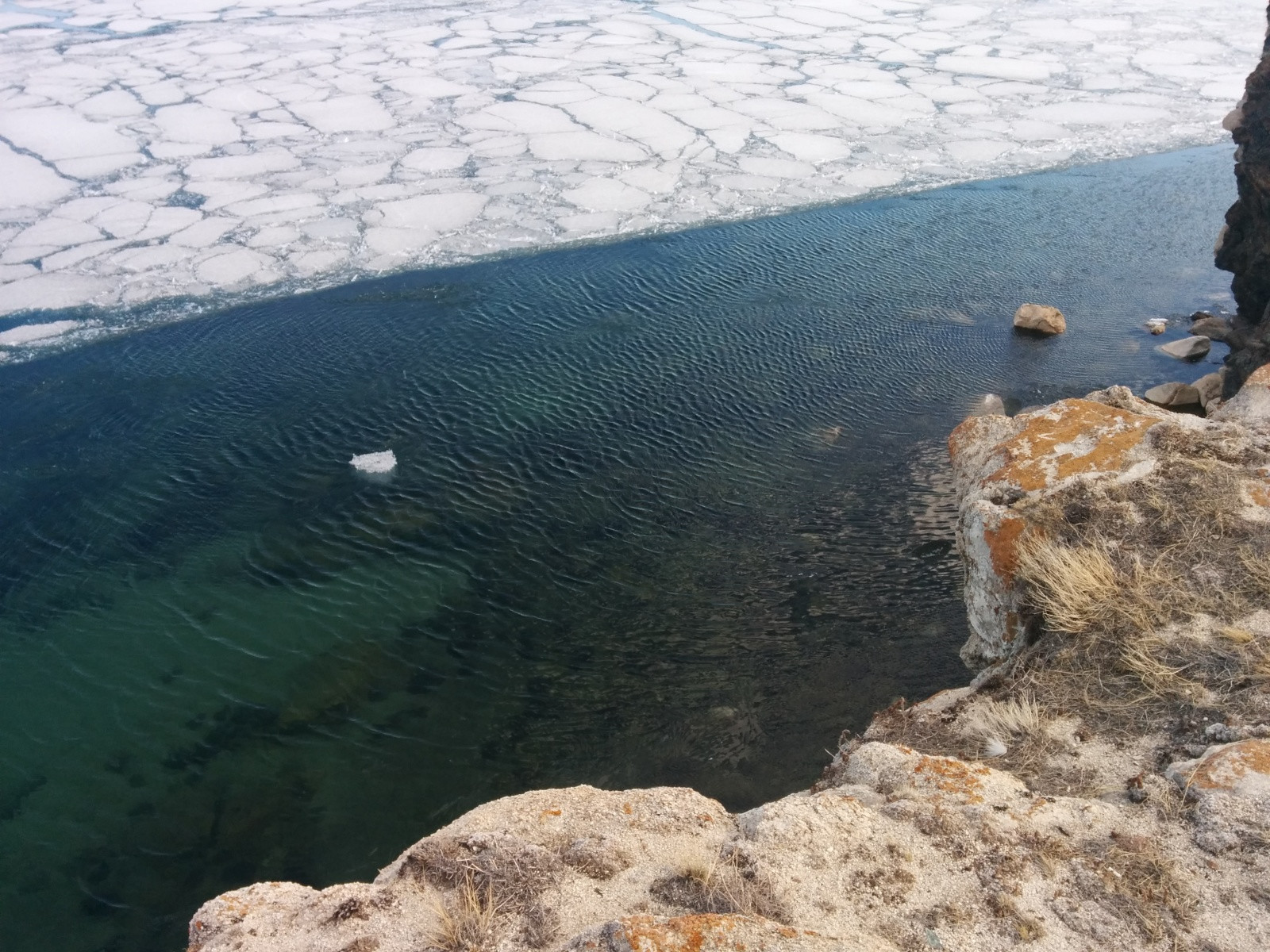 Майскиё лёд, Курма на Малом море, Байкал – фотографии России