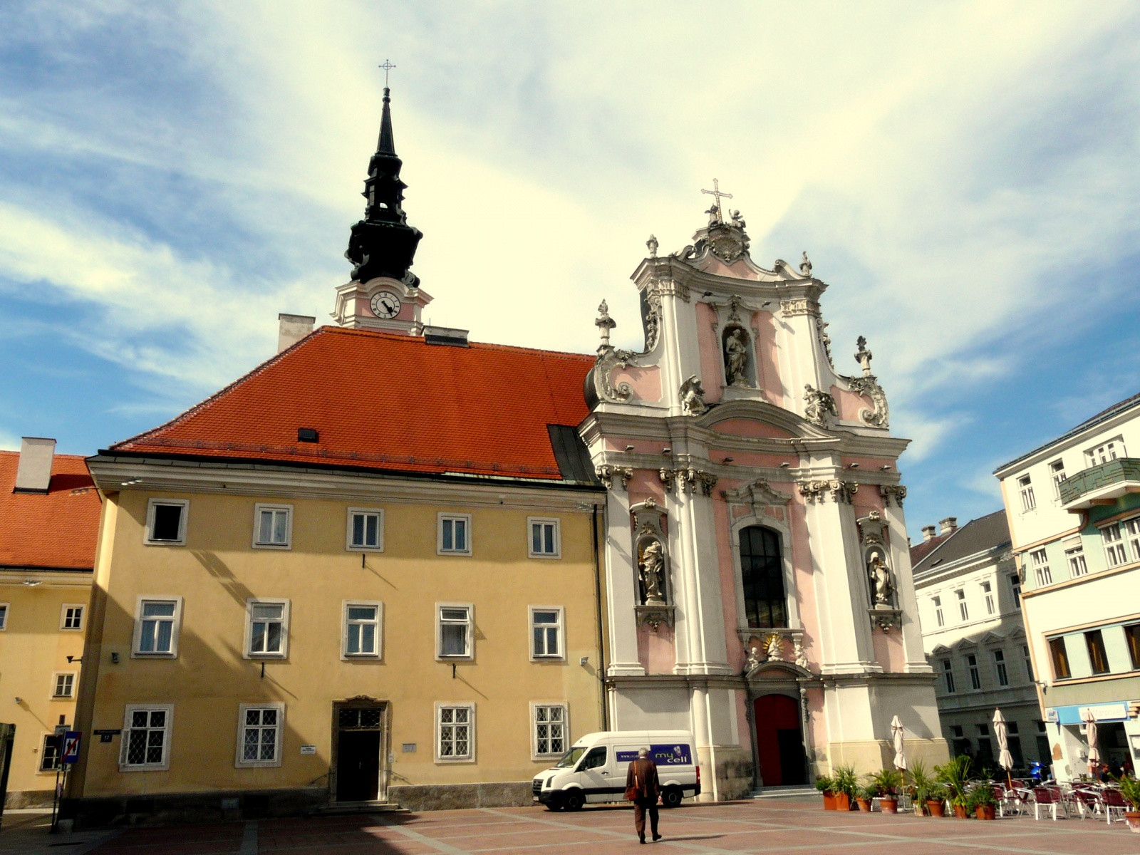 Францисканская церковь в Санкт-Пёльтене – фотографии Австрии