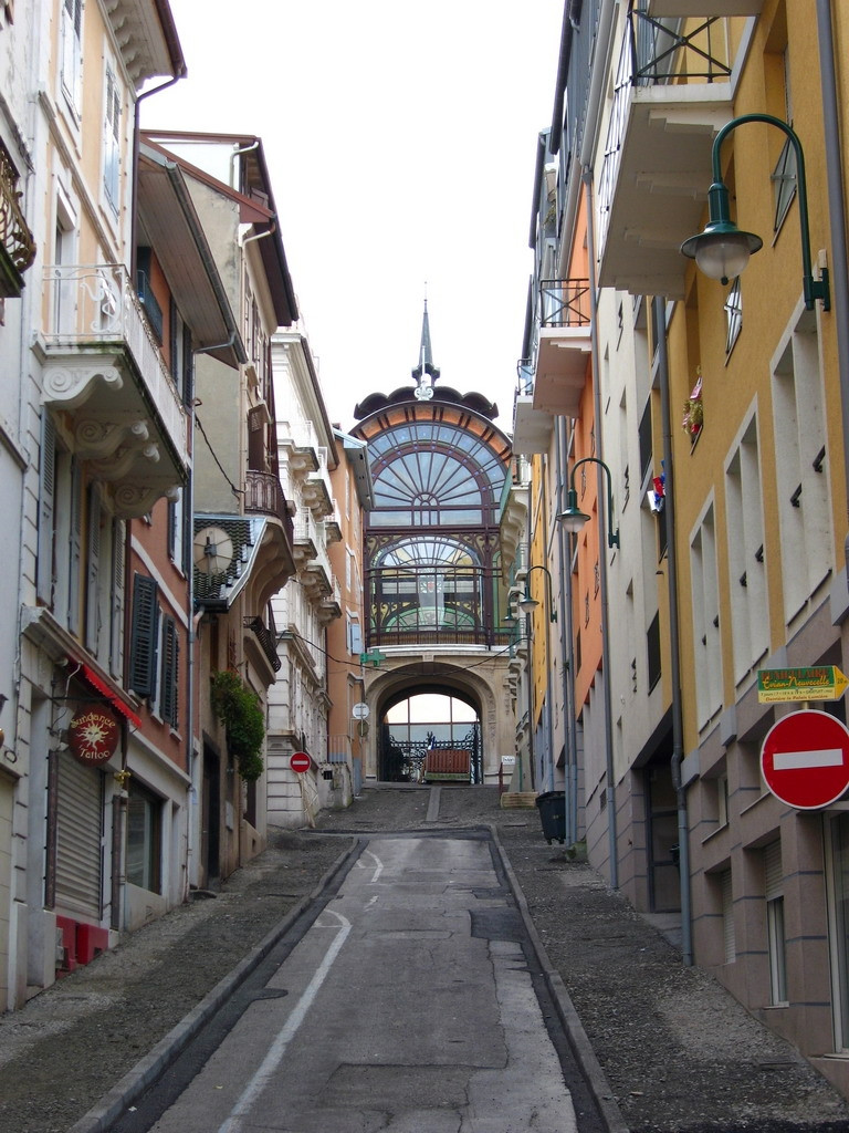 Дома в Эвиан-ле-Бен, Франция. Фото 5 – фотографии Франции