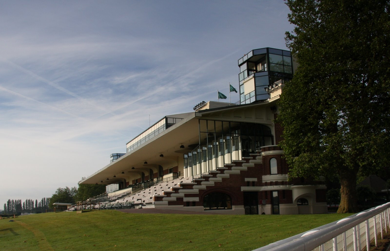 Спорт Комплекс в Довиле, Франция – фотографии Франции