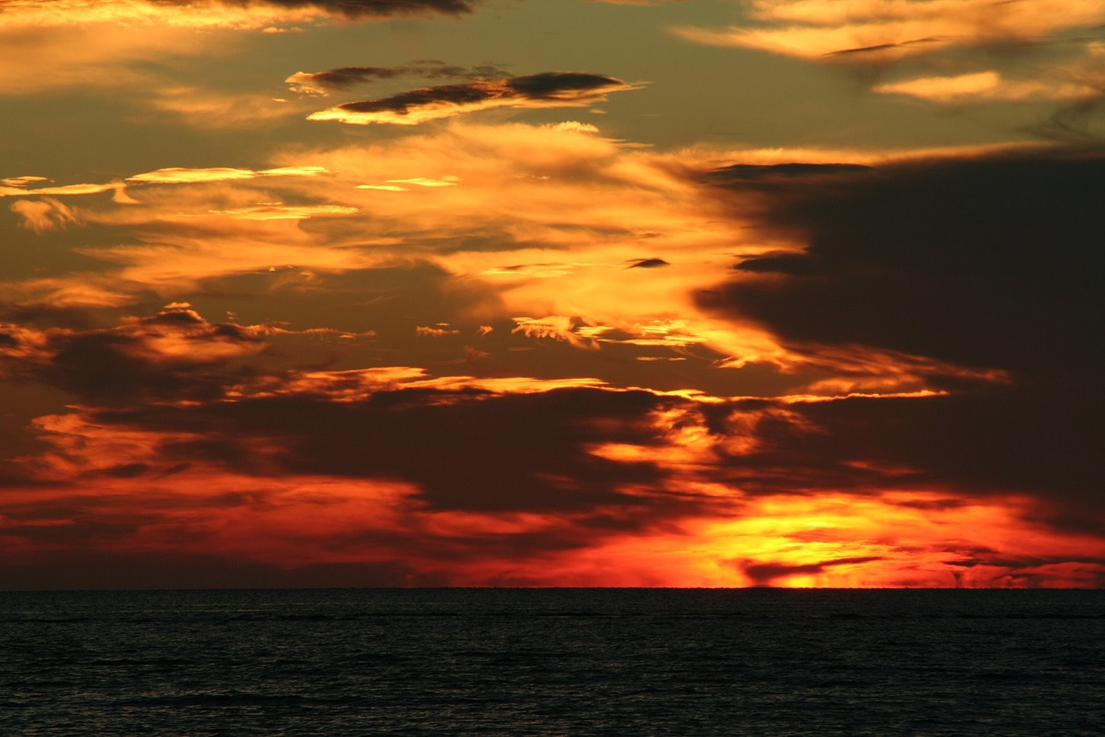 Закат на острове Лошинь, Хорватия – фотографии Хорватии