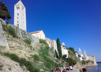 Набережная в Раб, Хорватия. Фото 12 – фотографии Хорватии