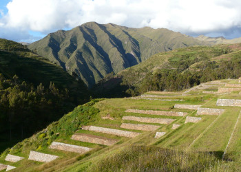 Инкские террасы в Чинчеро – фотографии Перу