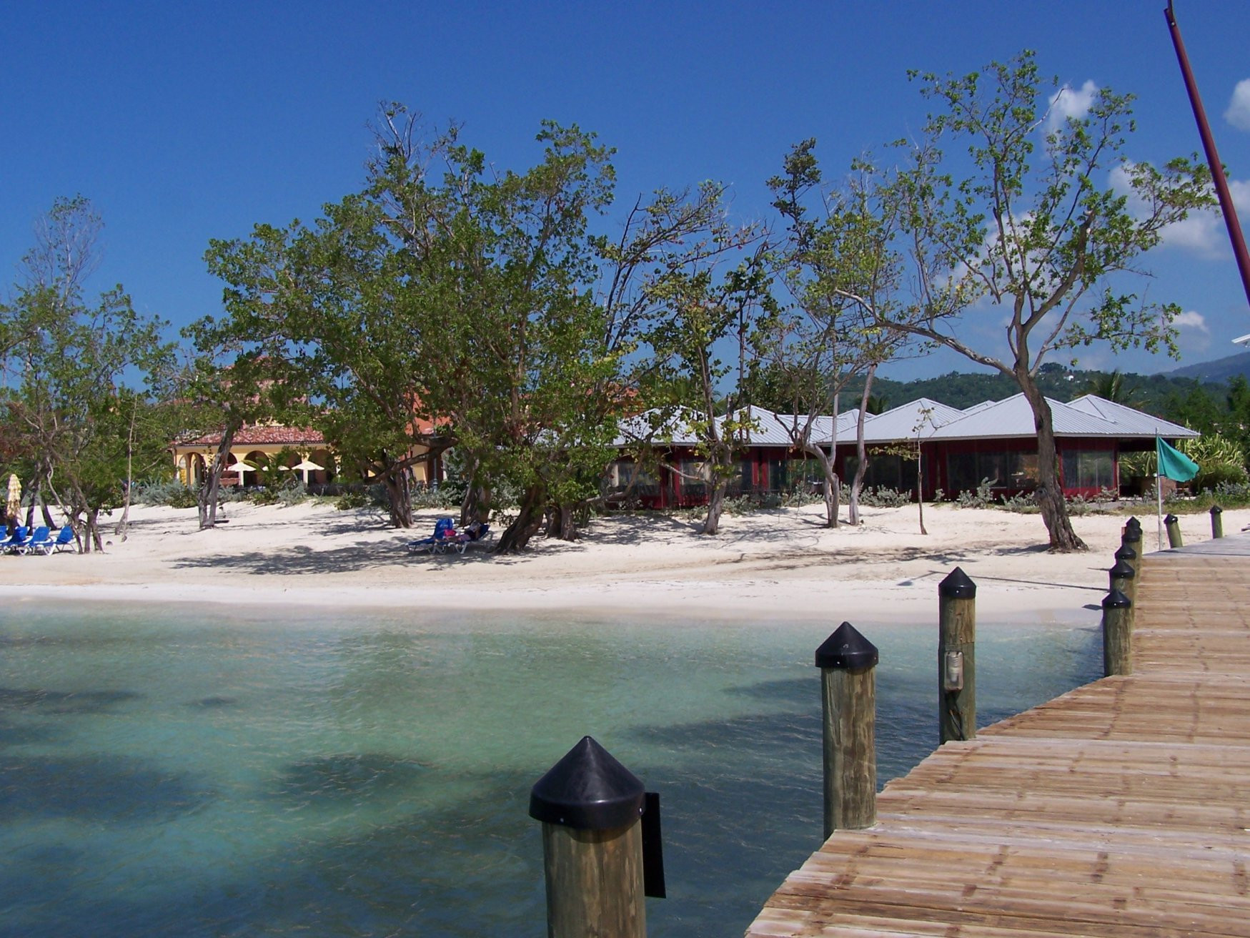 Вид на пляж в Уайтхаусе, Ямайка – фотографии Ямайки