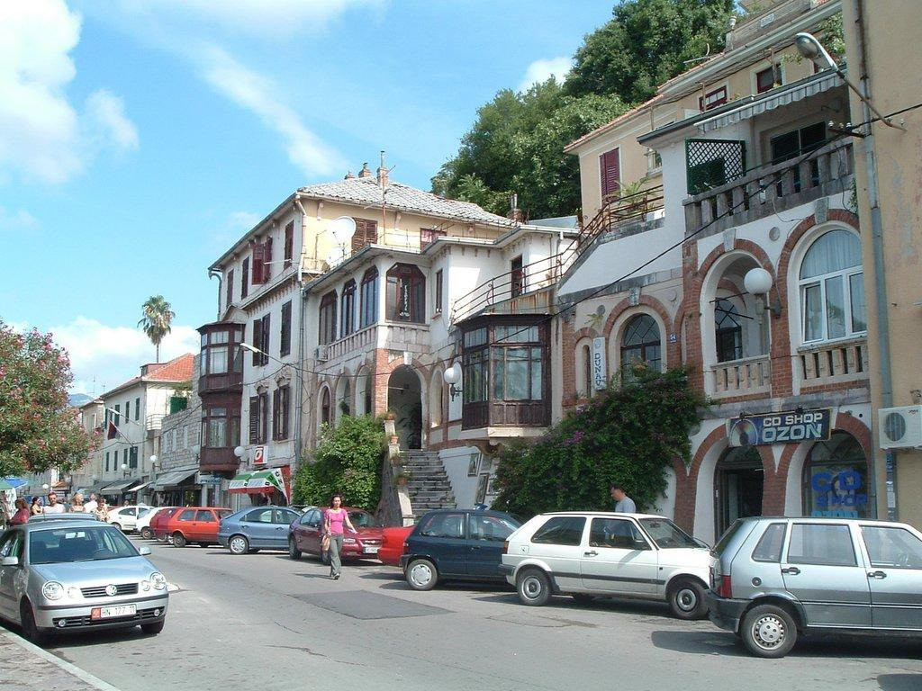 Улица в Херцег-Нови, Черногория. Фото 12 – фотографии Черногории