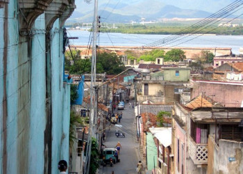 Улица в Сантьяго-де- Куба, Куба. Фото 6 – фотографии Кубы