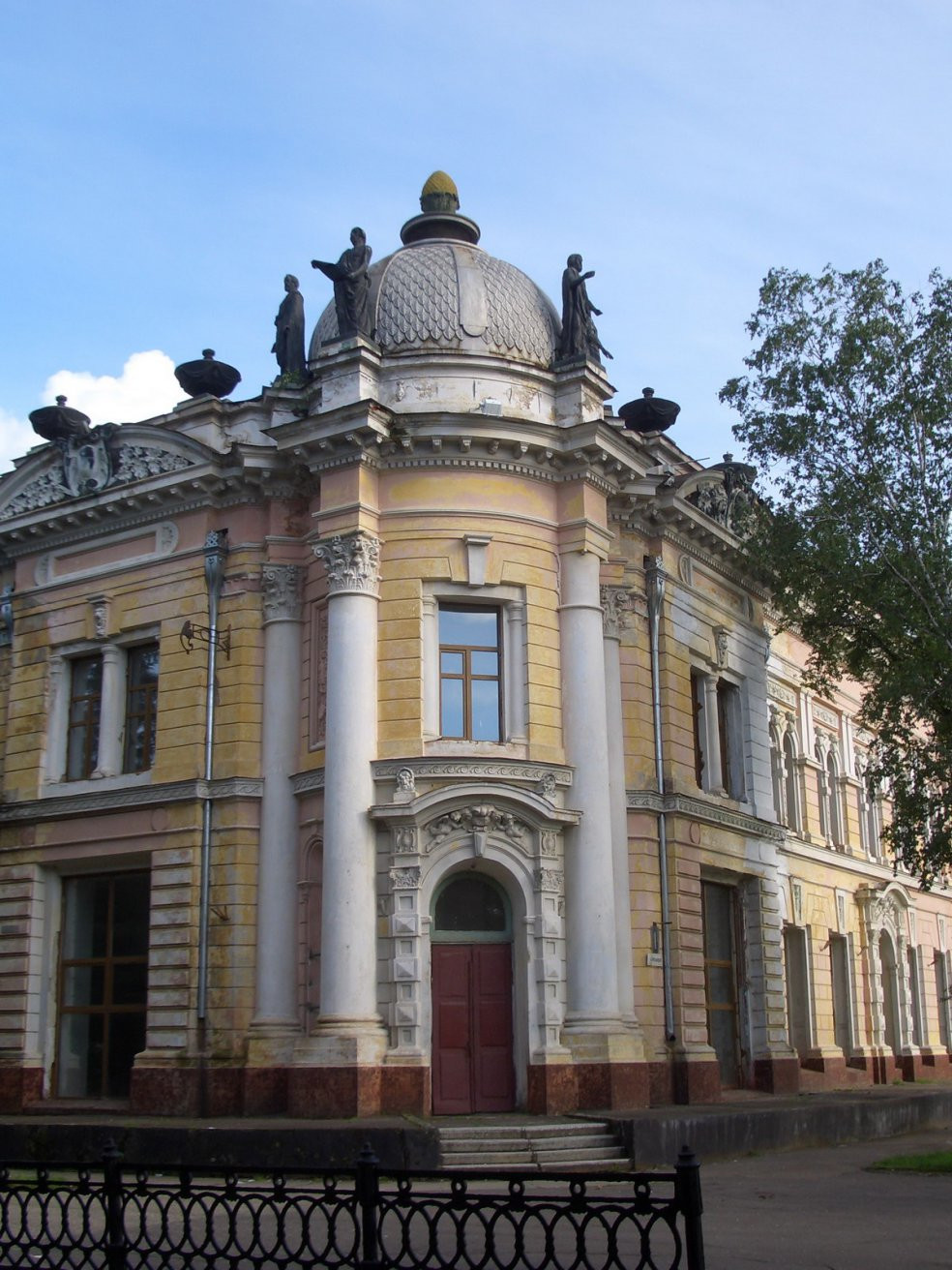 Архитектурное здание Благовещенска, Россия – фотографии России