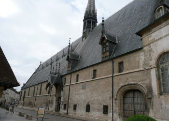 Храм в Боне, Франция. Фото 1 – фотографии Франции