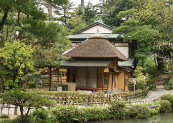 Kanazawa, Kenroku-en - an old tea house in the gar – фотографии Японии