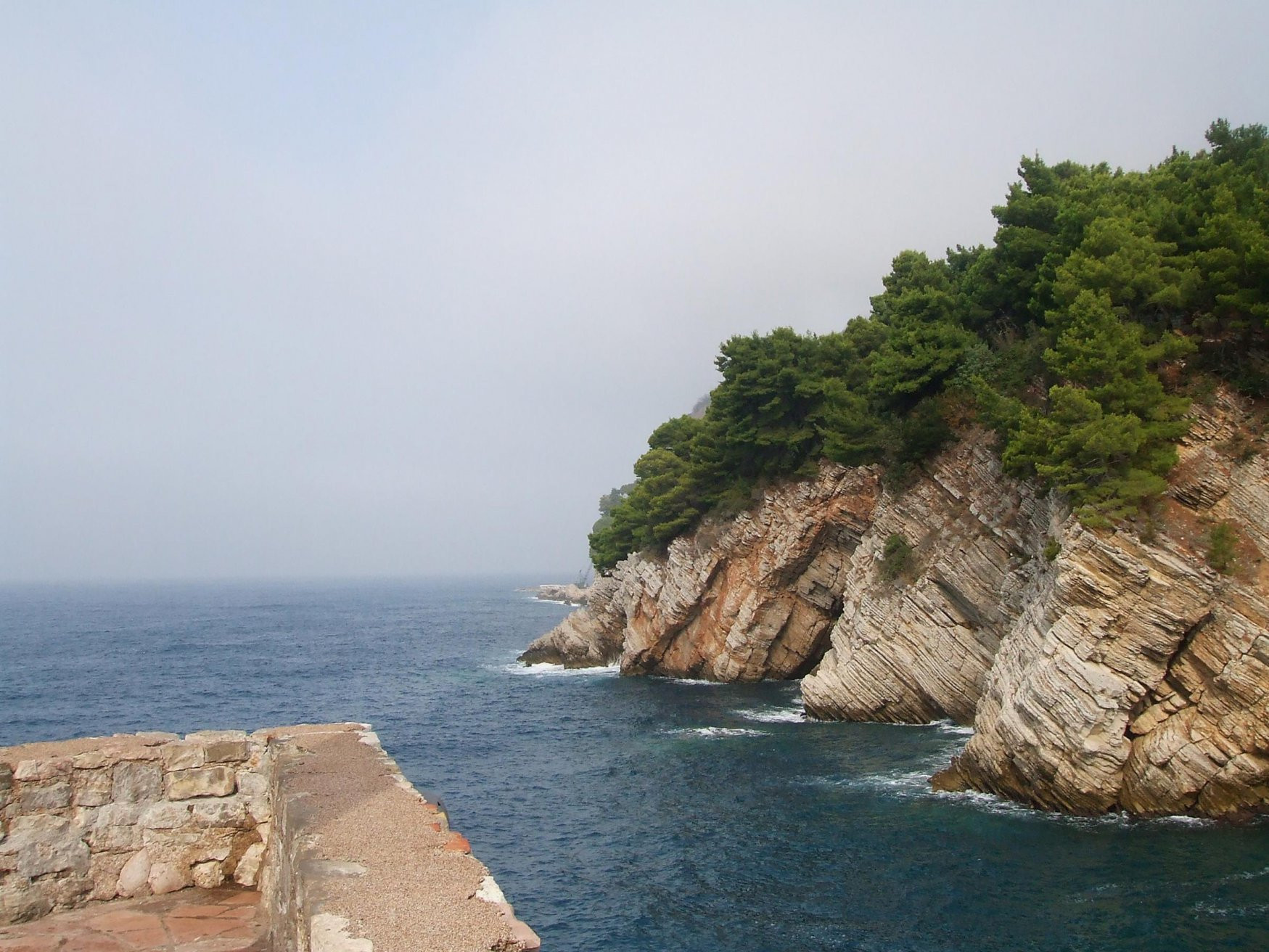 Скала в Петровац, Черногория. Фото 8 – фотографии Черногории