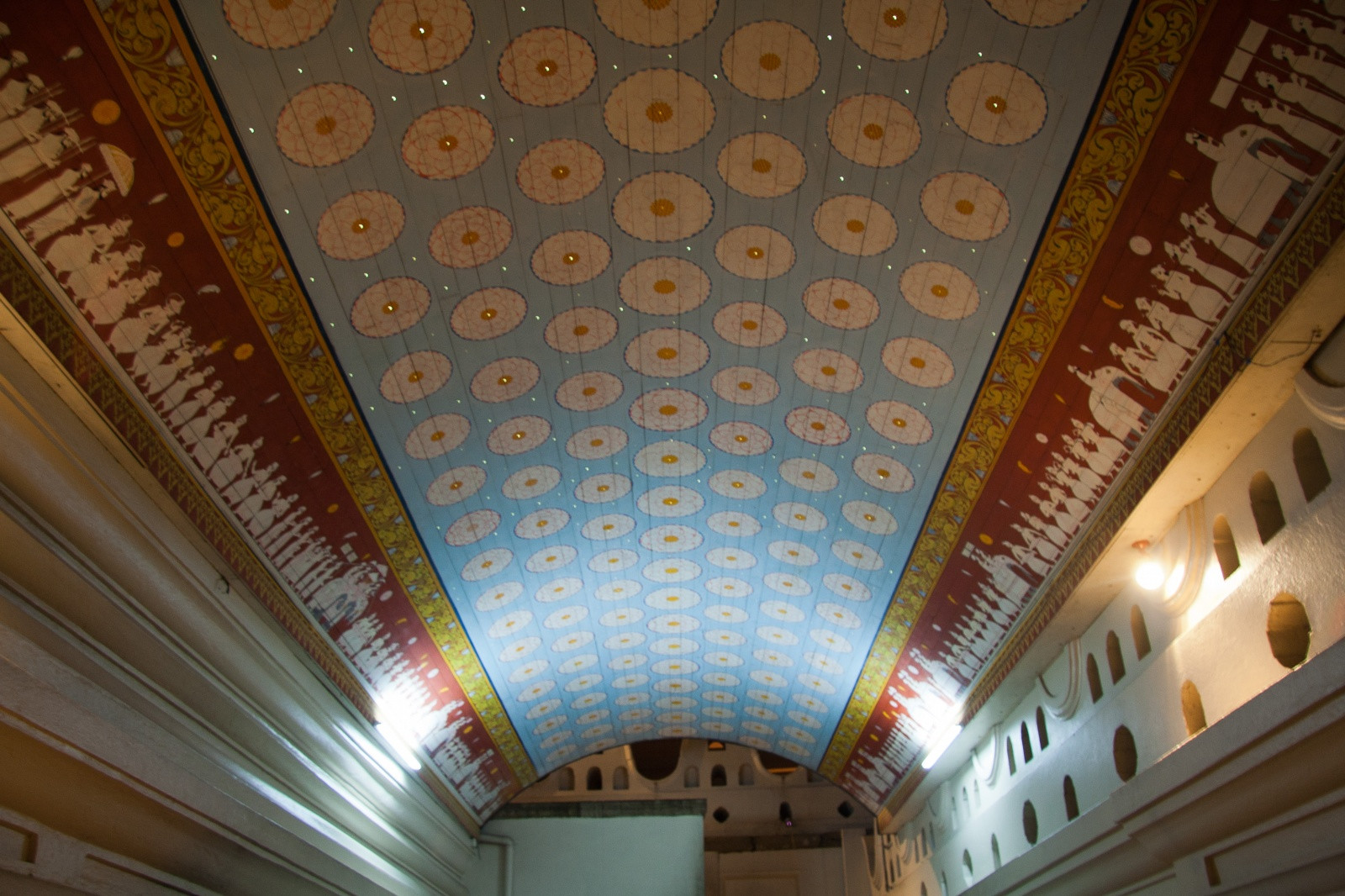 Буддистский Храм Зуба Будды в Канди. Фото 4 – фотографии Шри-Ланки