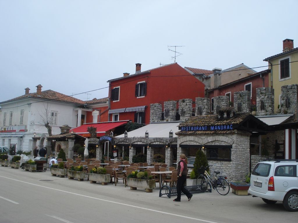 Кафе в Новиграде, Хорватия. Фото 5 – фотографии Хорватии