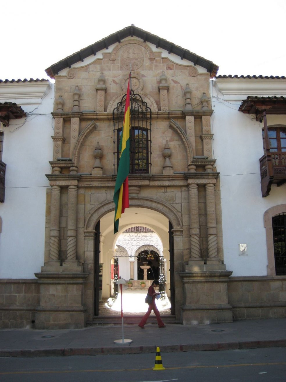 Улица в Сукре, Боливия – фотографии Боливии