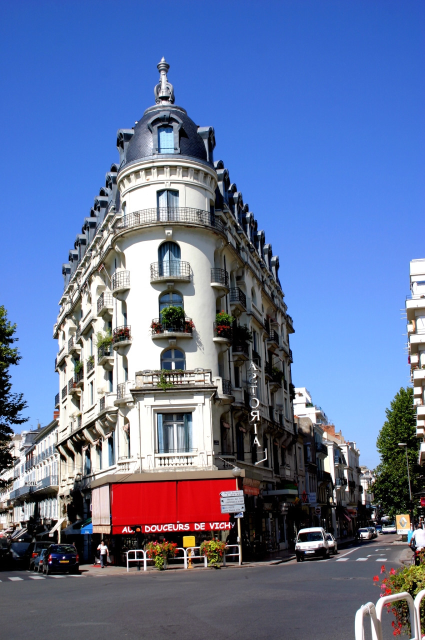 Дома в Виши, Франция. Фото 5 – фотографии Франции