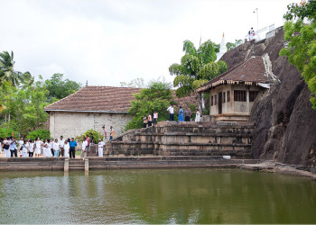 Храм Исурумуния (Isurumuniya), Анурадхапура, Шри-Ланка. Фото 1 – фотографии Шри-Ланки