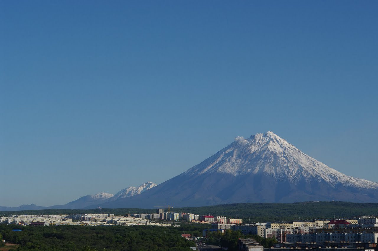 Панорамный вид в Петропавловск-Камчатский, Россия – фотографии России