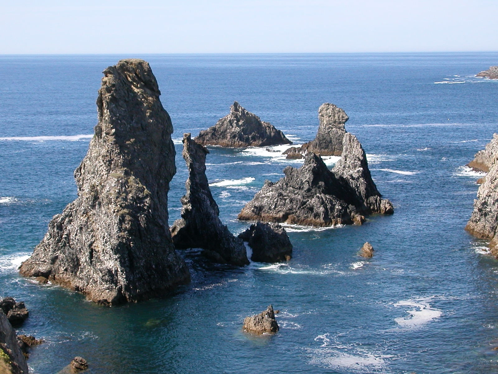 Скалы в Бель-Иль, Франция. Фото 11 – фотографии Франции