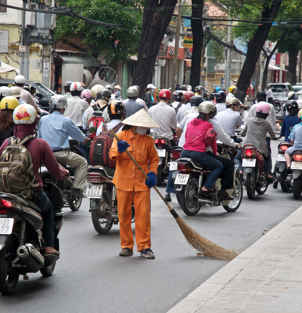 Толпа жителей Хошимина на мопедах, Вьетнам – фотографии Вьетнама