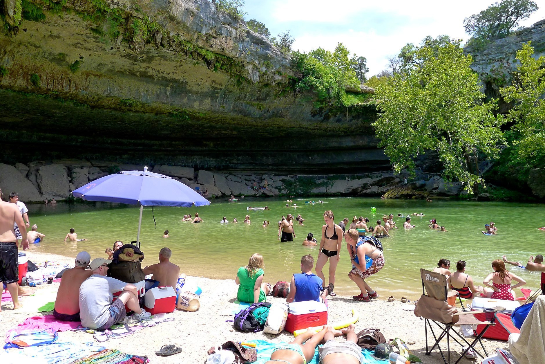 Подземное озеро Гамильтон Пул (Hamilton Pool) – фотографии США
