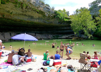 Подземное озеро Гамильтон Пул (Hamilton Pool) – фотографии США