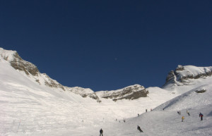 Лыжники в Флэйн, Франция – фотографии Франции