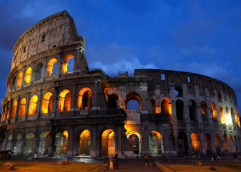 Колизей (Coliseum) – одна из самых посещаемых достопримечательностей Италии – фотографии Италии