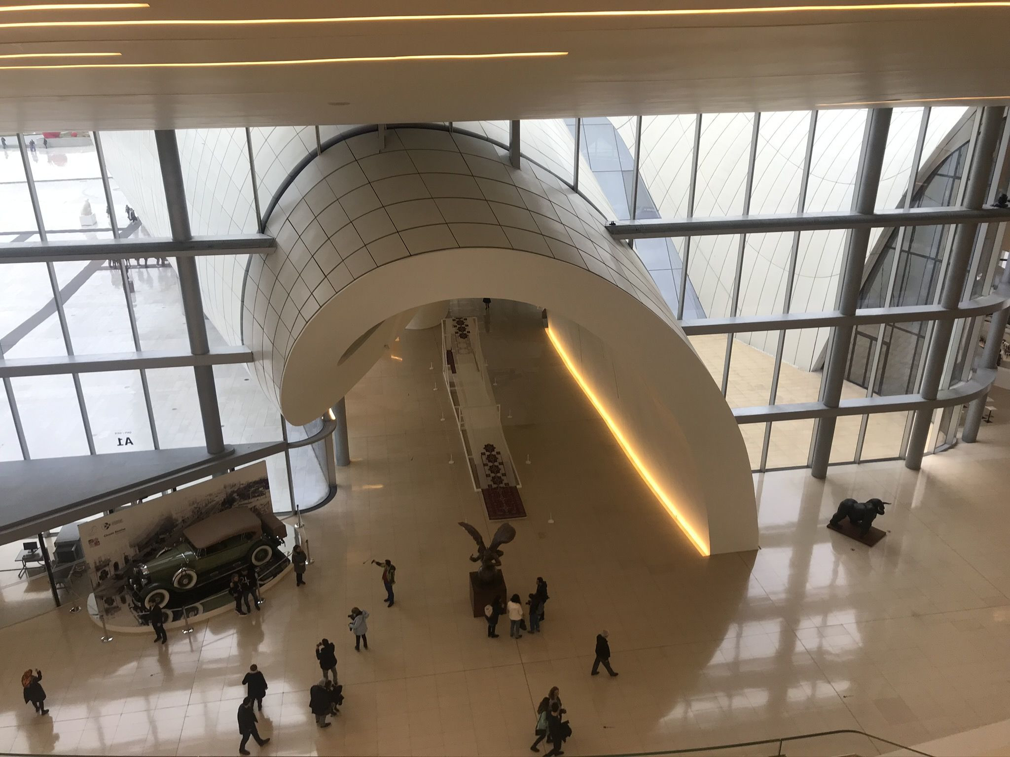 Культурный центр Гейдара Алиева, прогулка внутри – фотографии Азербайджана