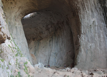 Необыкновенная пещера Проходна (ProhodnaCave), София, Болгария – фотографии Болгарии