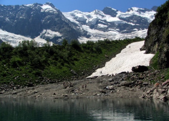 Озеро в Домбае, Россия. Фото 1 – фотографии России