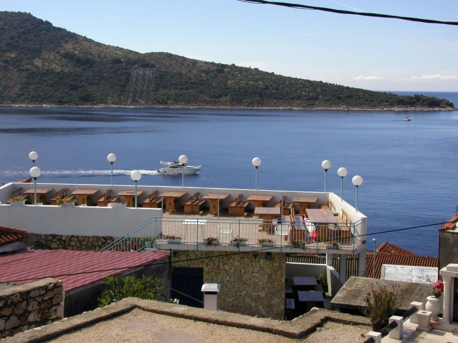 Кафе в Примоштен, Хорватия. Фото 3 – фотографии Хорватии