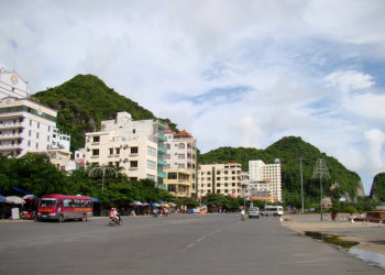 Главный населённый пункт острова – фотографии Вьетнама