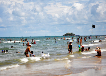 Отдыхающих довольно много – фотографии Вьетнама