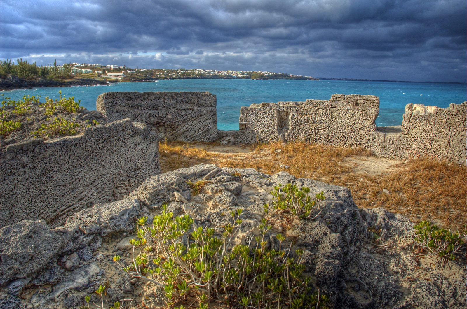 Форт Бёрн-Пойнт (Burnt Point Fort) на Бермудах – фотографии Бермудских островов