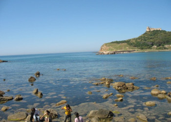 Дети на острове Табарка, Северный Тунис – фотографии Туниса