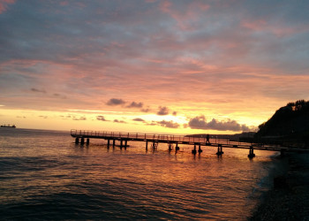 Пристань в п. Южный, закат – фотографии России