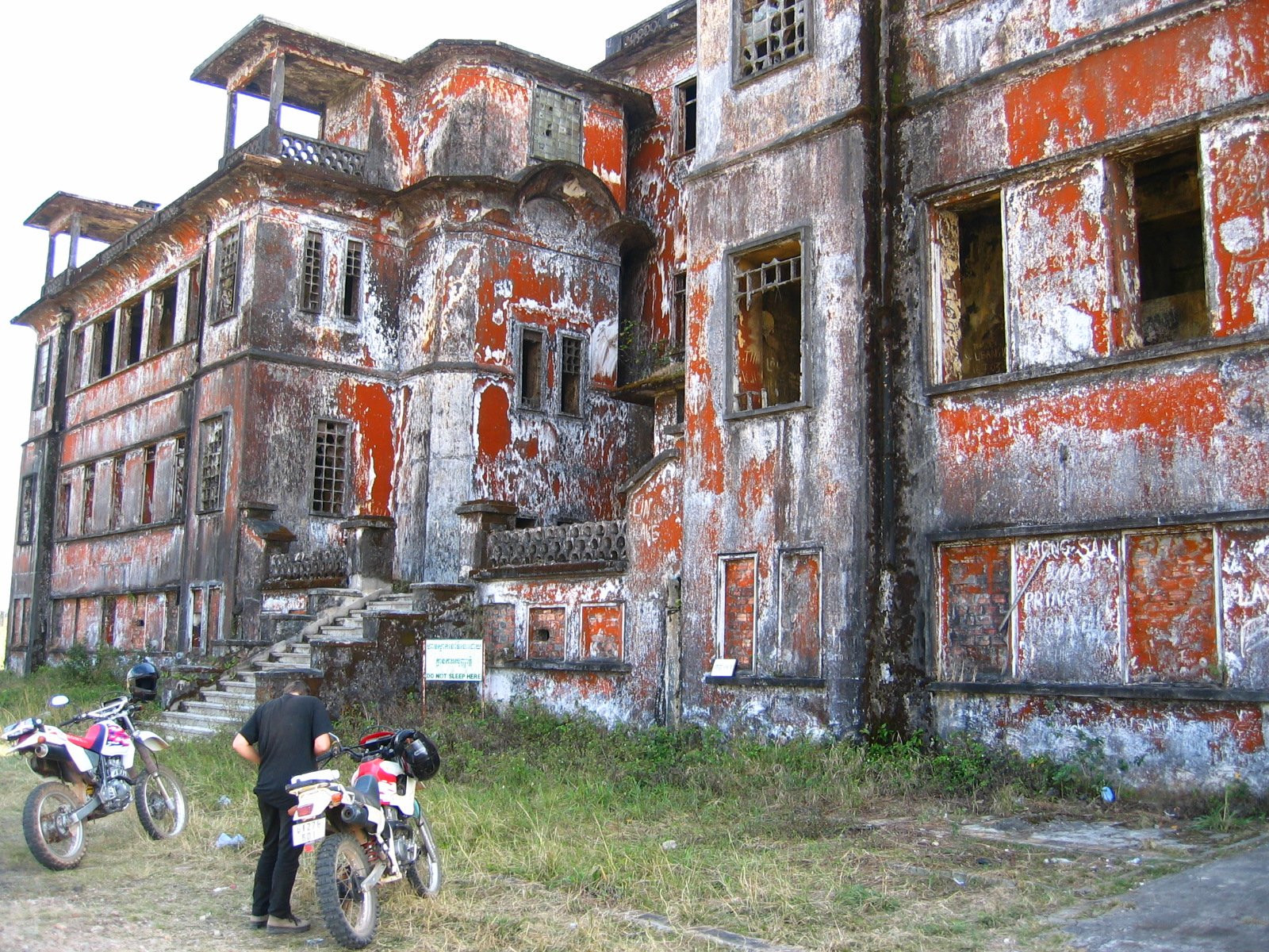 Бывший Французкий курорт в Бокор Национальный парк, Камбоджа – фотографии Камбоджи