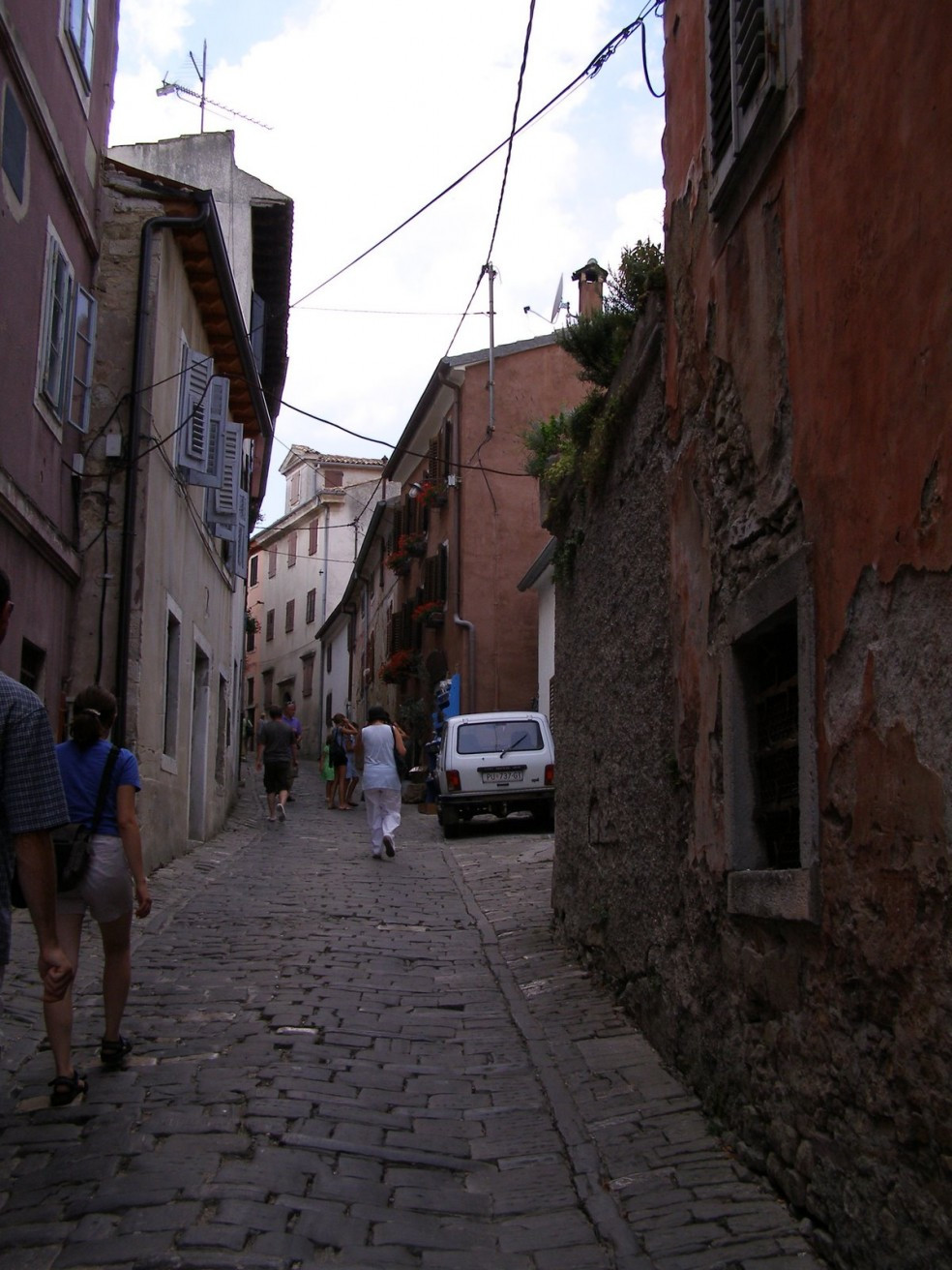 Улица в Мотовуне, Хорватия – фотографии Хорватии