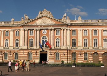 Архитектура в Тулузе, Франция – фотографии Франции