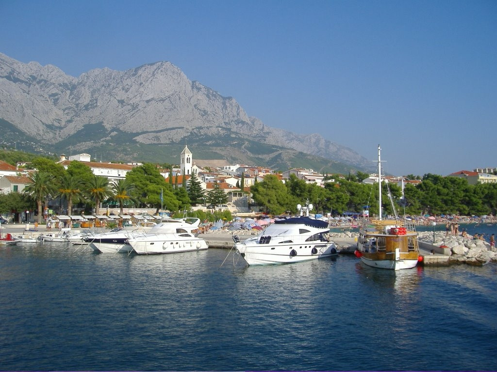 Яхты и катера в Башка Воде, Хорватия. Фото 1 – фотографии Хорватии