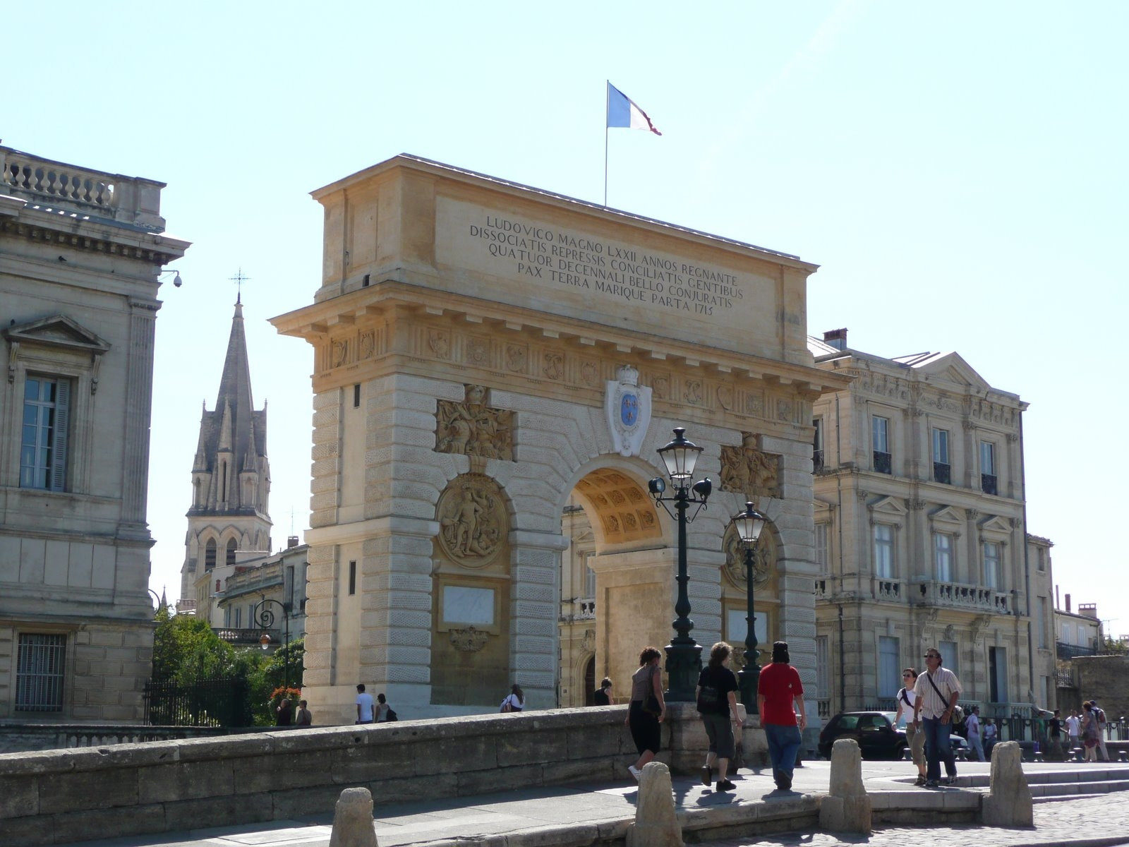 Триумфальная арка в Монпелье, Франция – фотографии Франции