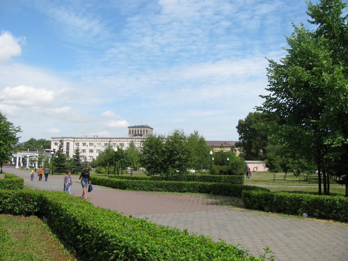 Сквер в Новокузнецке, Россия. Фото 3 – фотографии России