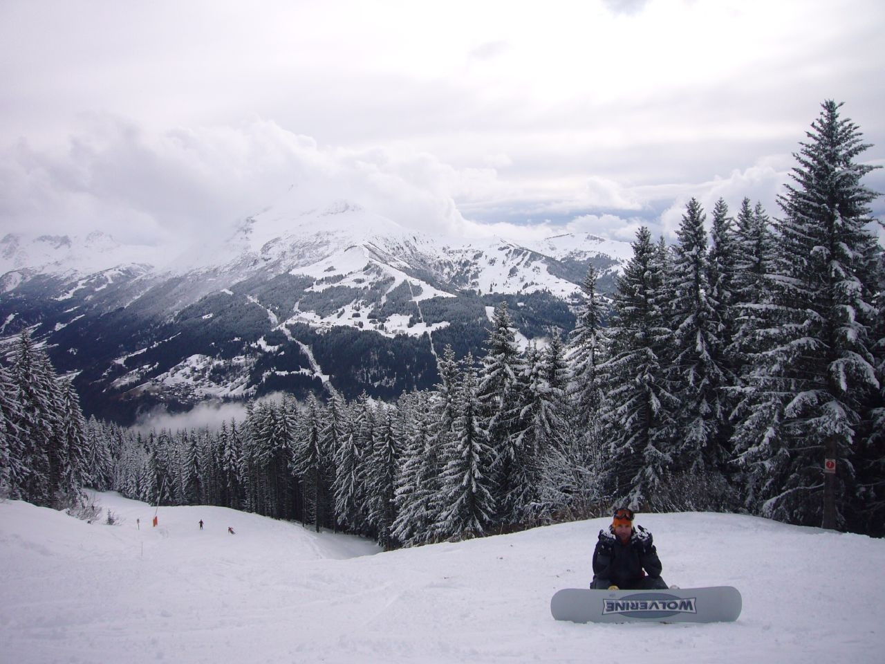 Сноубордист в Лез-Уш, Франция – фотографии Франции