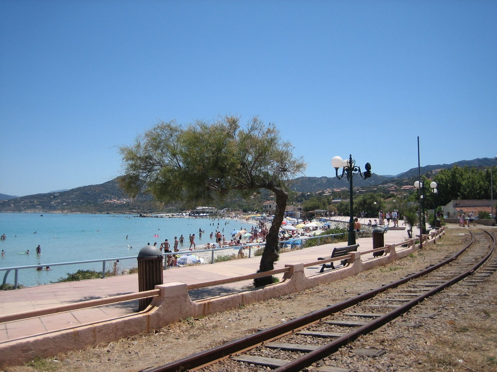 Набережная в Порто-Векьо, Франция. Фото 2 – фотографии Франции