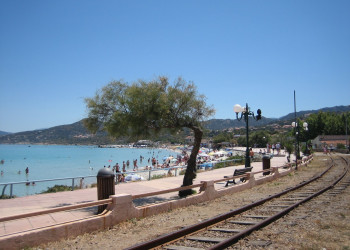 Набережная в Порто-Векьо, Франция. Фото 2 – фотографии Франции