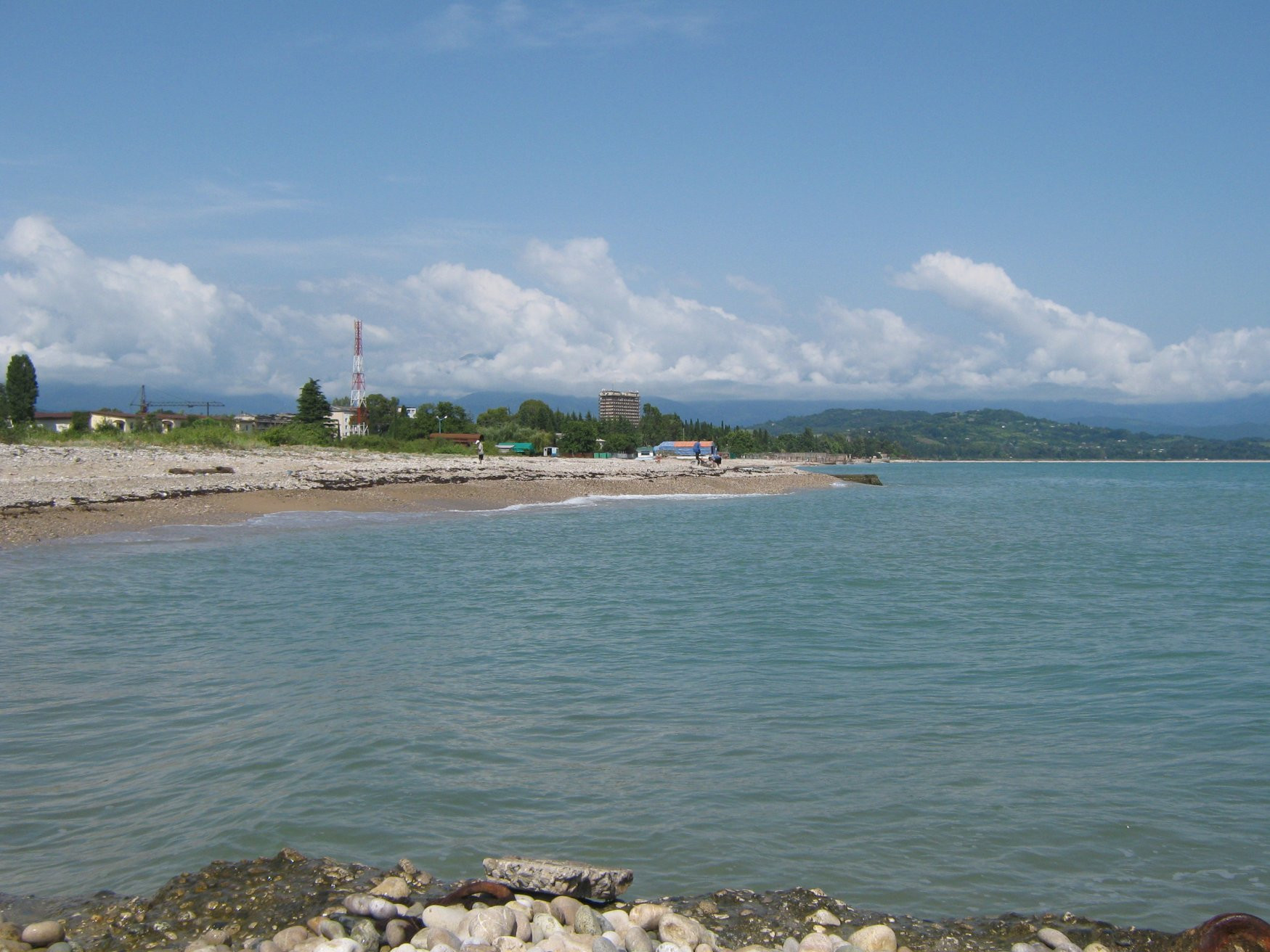 Пляж в Гудаута, Абхазия. Фото 4 – фотографии Абхазии