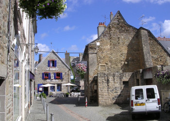 Дома в Пэмполе, Франция – фотографии Франции