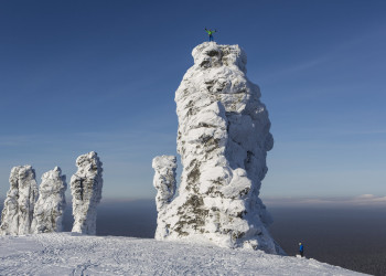 Столбы выветривания (мансийские болваны) в Коми – фотографии России