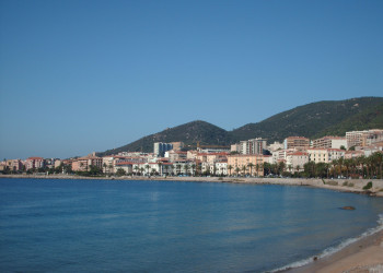 Берег в Аяччо, Франция – фотографии Франции